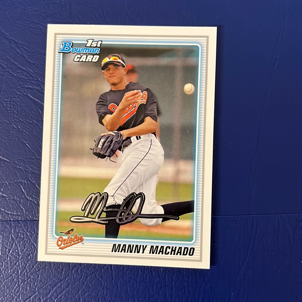 Manny Machado SIGNED rookie card